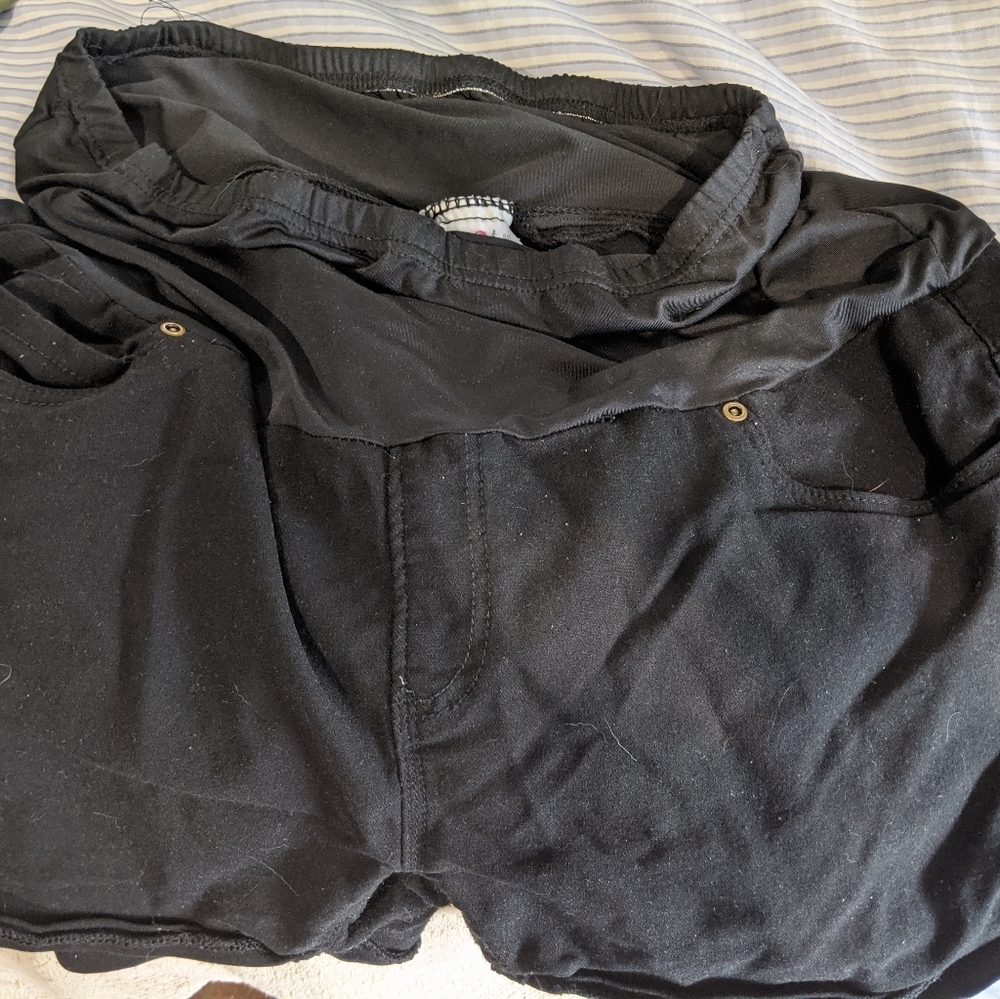 Black maternity shorts